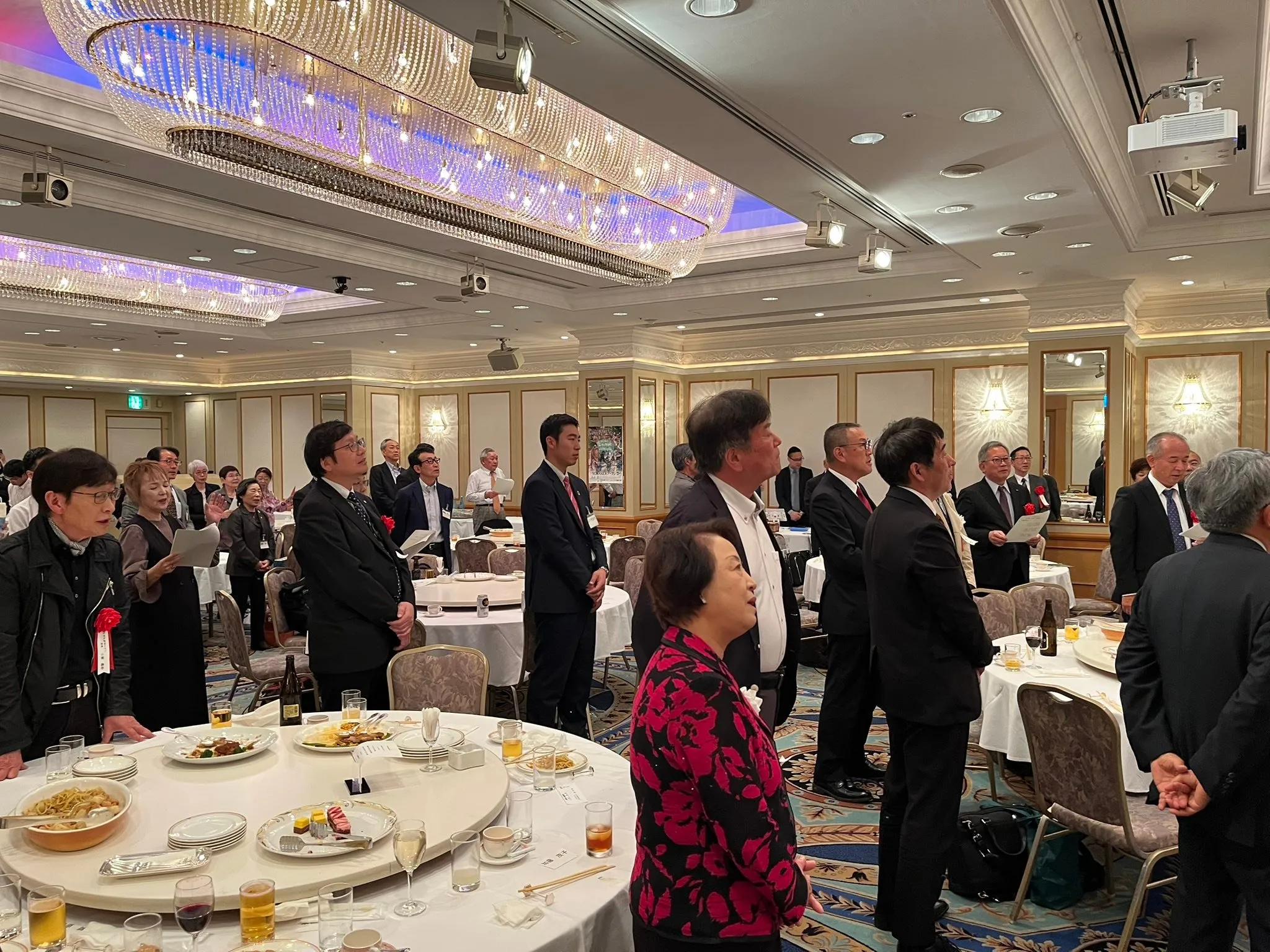 名古屋を拠点に全国で活動する経営コンサルタントの毛利京申です...